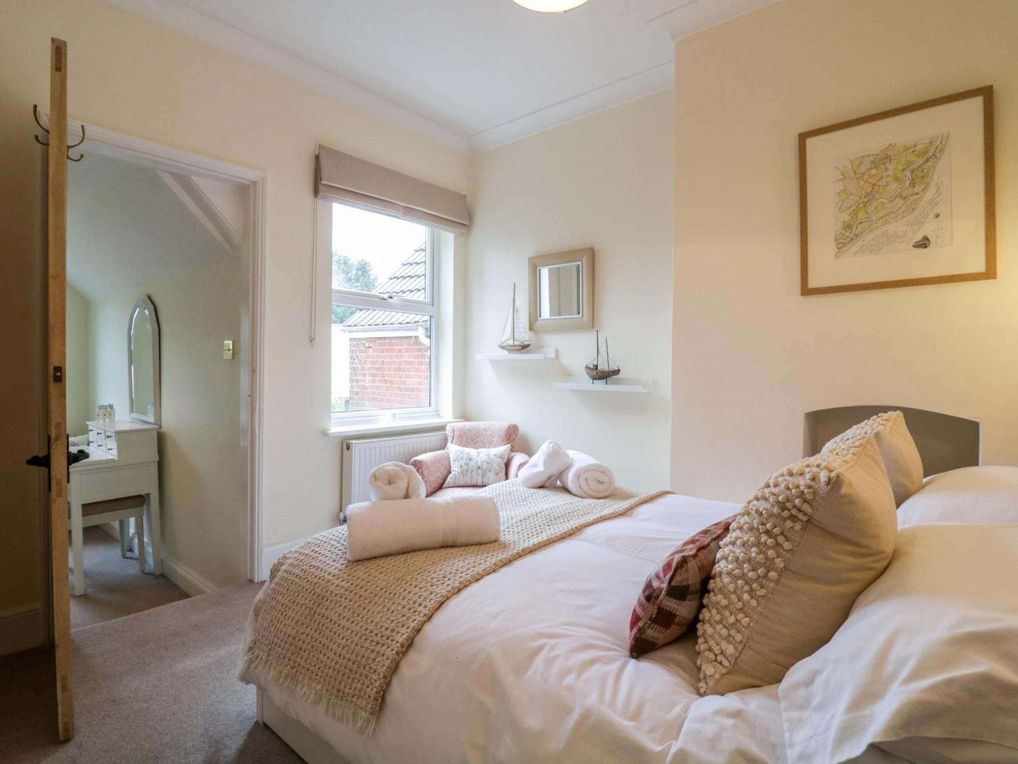 Compass Cottage Алдебург Екстериор снимка