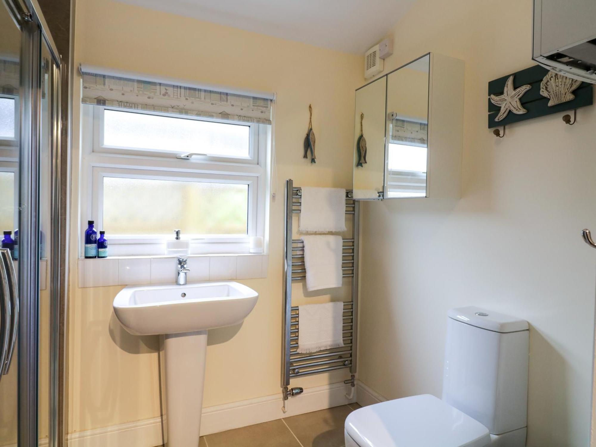 Compass Cottage Алдебург Екстериор снимка