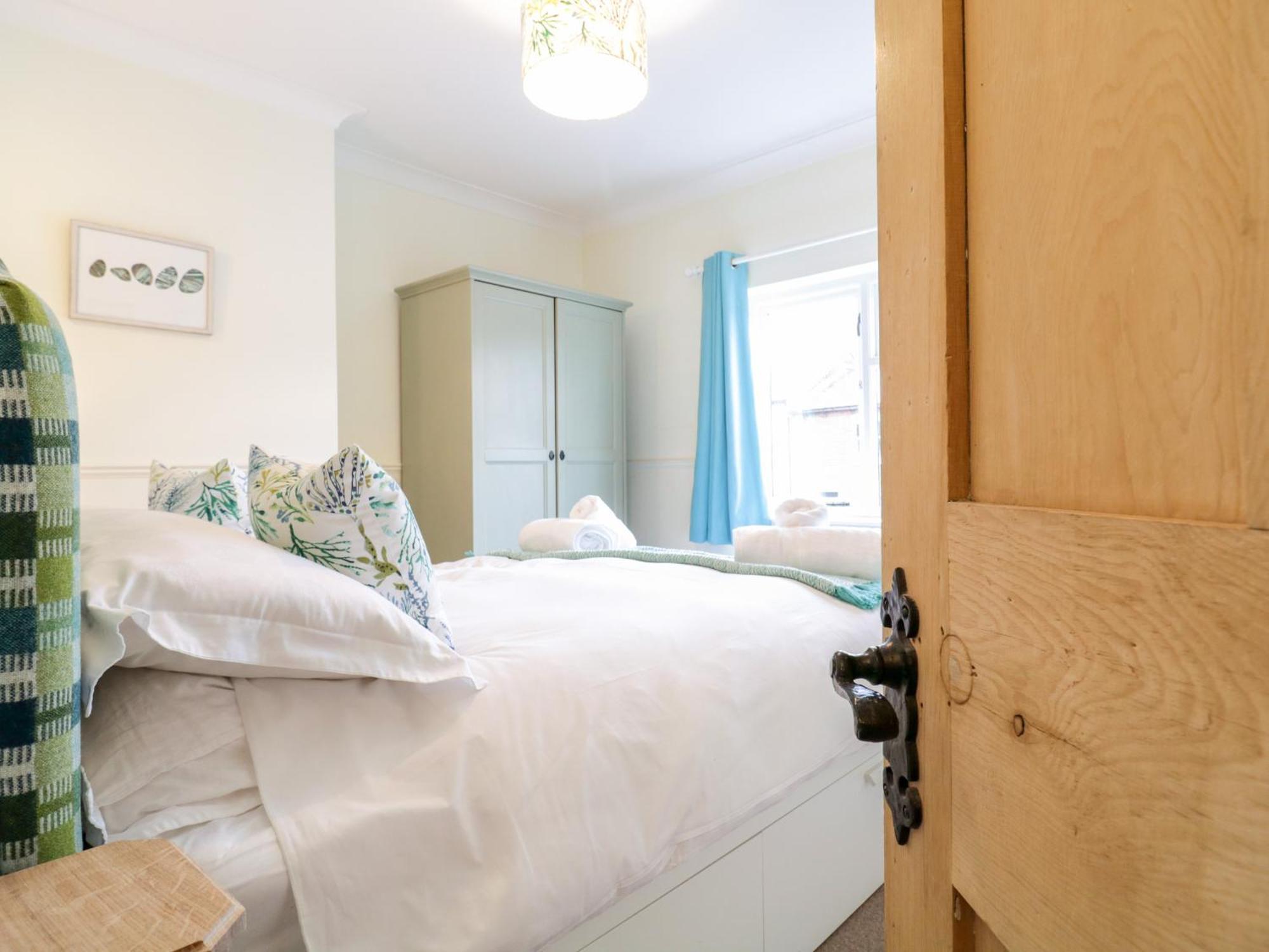 Compass Cottage Алдебург Екстериор снимка