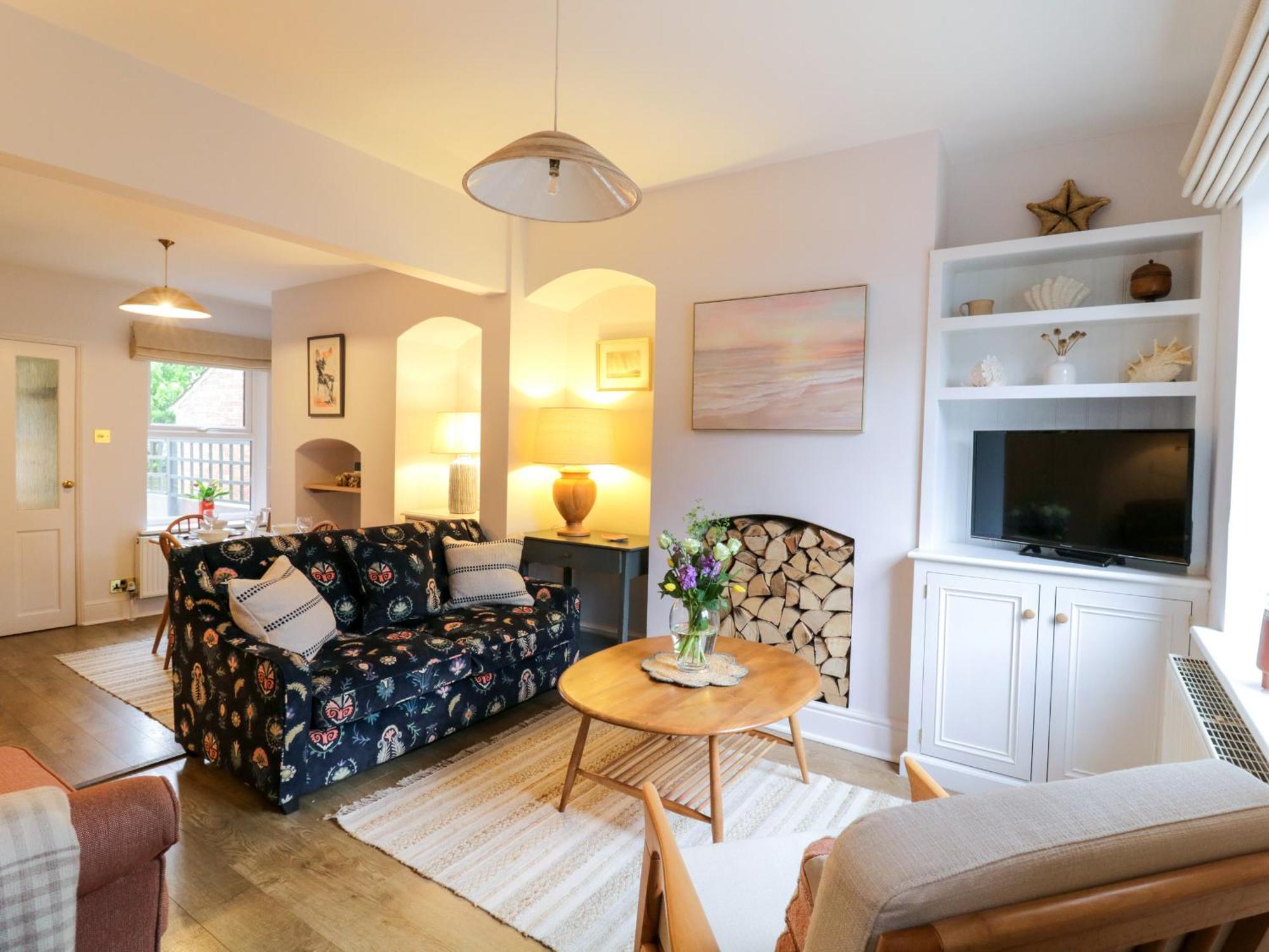 Compass Cottage Алдебург Екстериор снимка